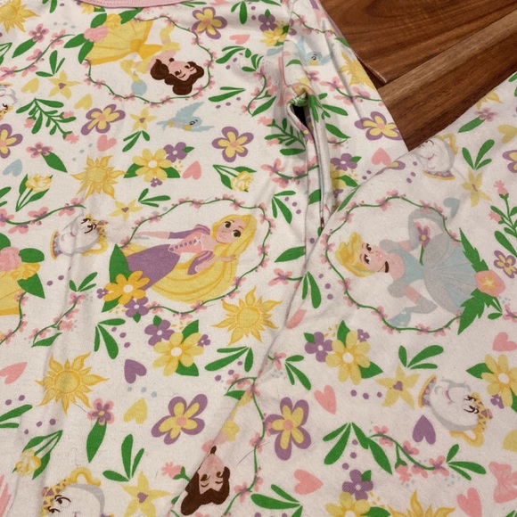 Disney Store Princess Size 5 Pajamas - Picture 3 of 3
